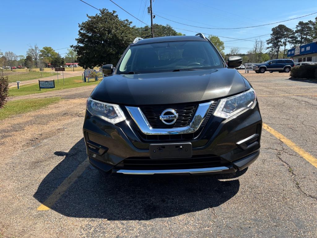 2017 Nissan Rogue - $13,600