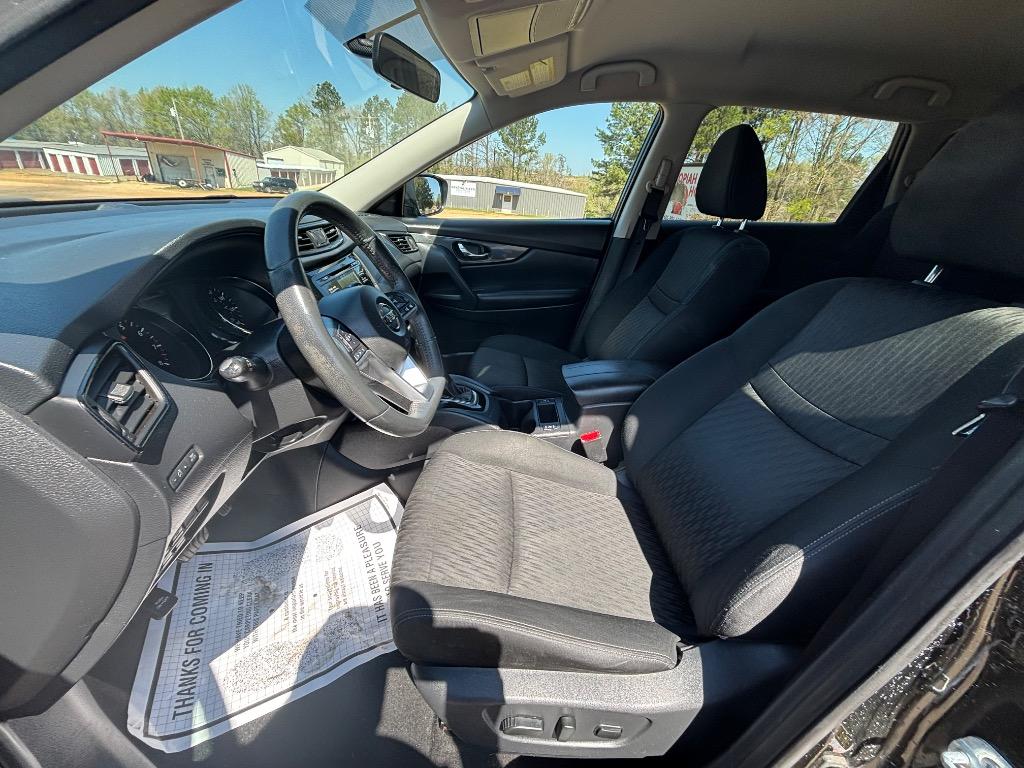 2017 Nissan Rogue - $13,600