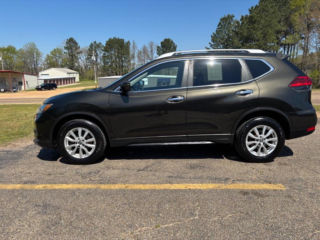2017 Nissan Rogue - $13,600