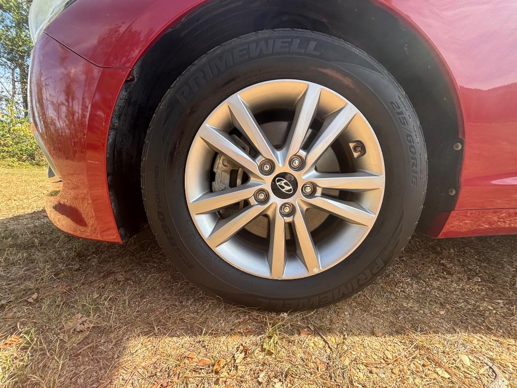 2017 Hyundai Sonata - $11,700