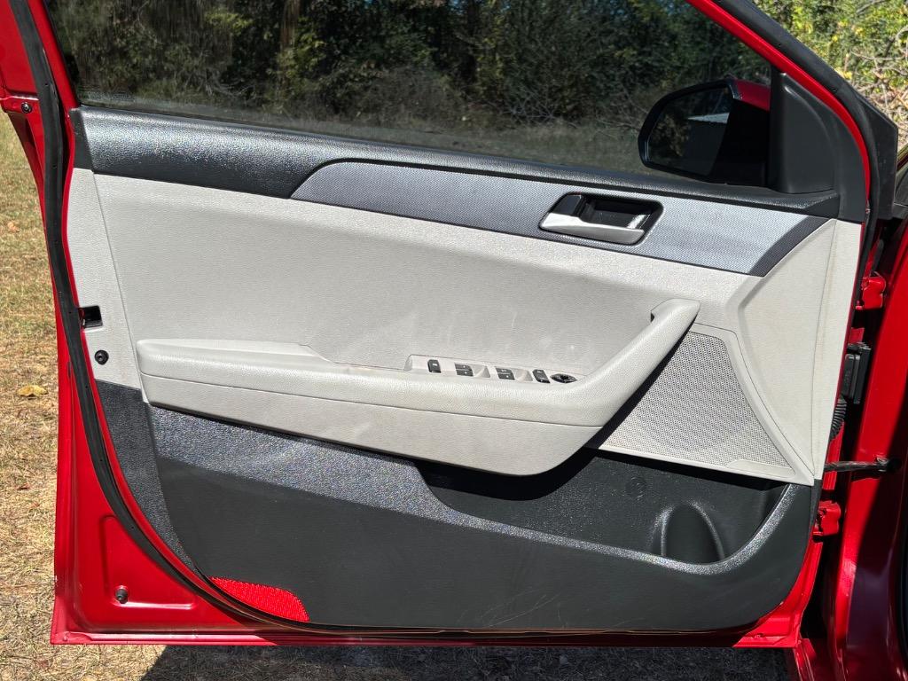 2018 Hyundai Sonata - $14,300