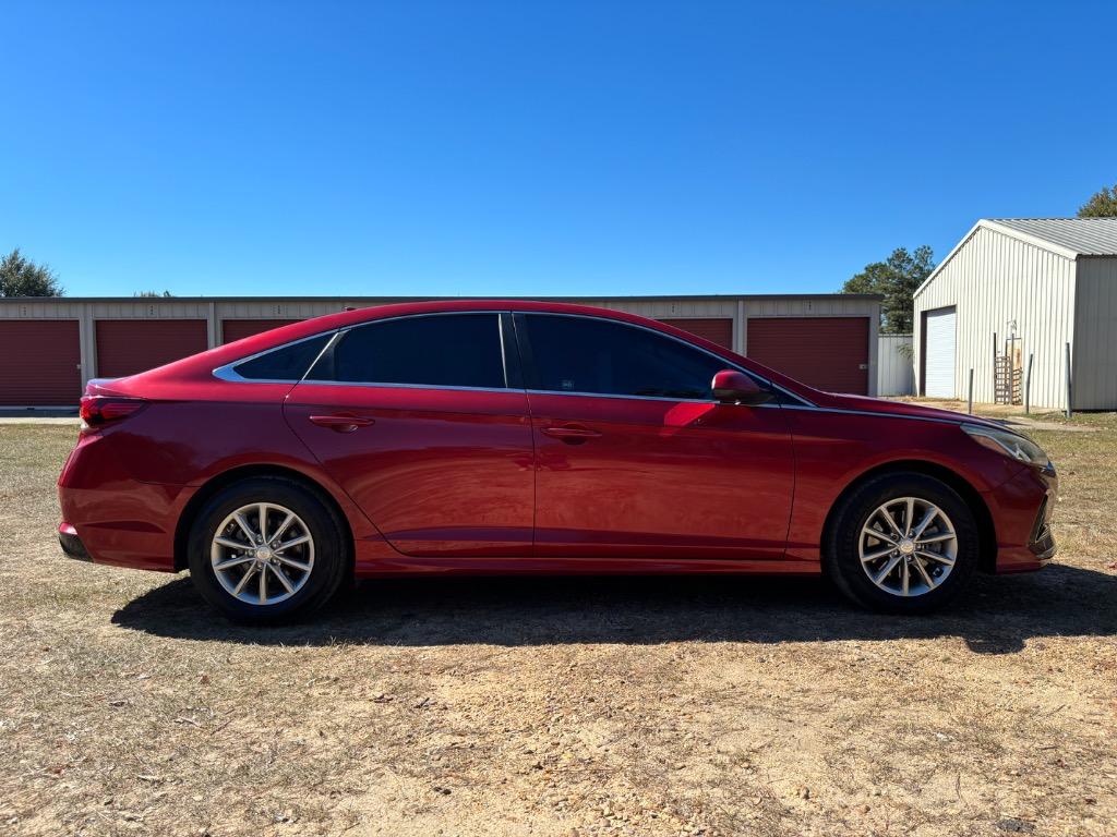 2018 Hyundai Sonata - $14,300