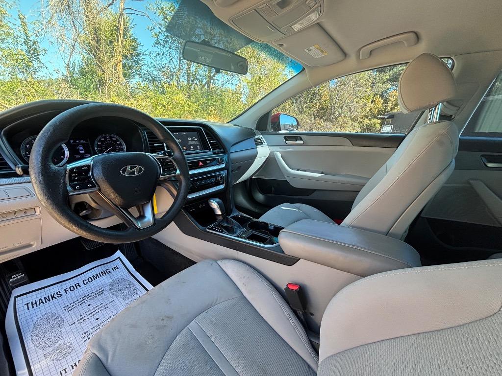 2018 Hyundai Sonata - $14,300