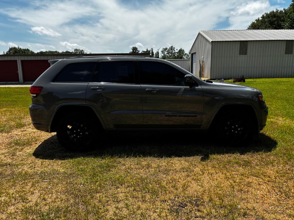 2021 Jeep Cherokee - $22,800
