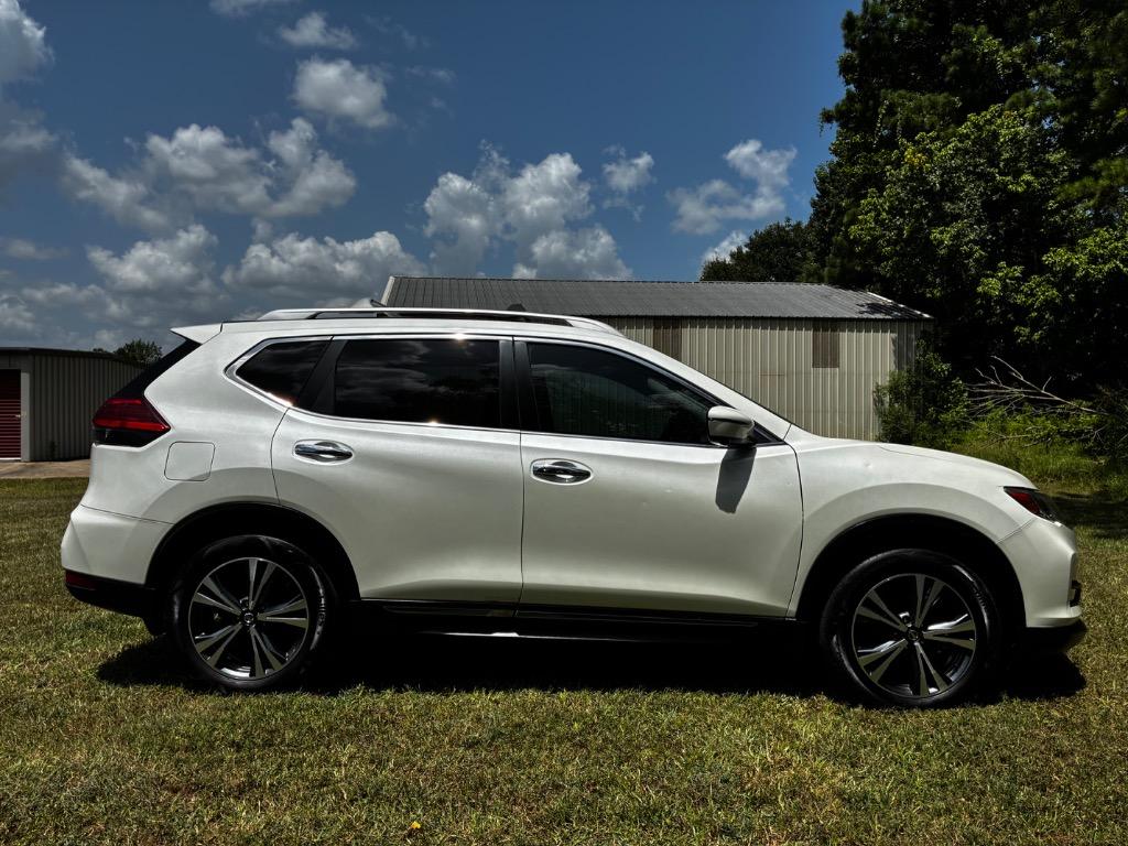 2017 Nissan Rogue - $14,600