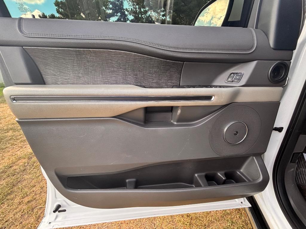 2018 Ford Expedition - $22,800