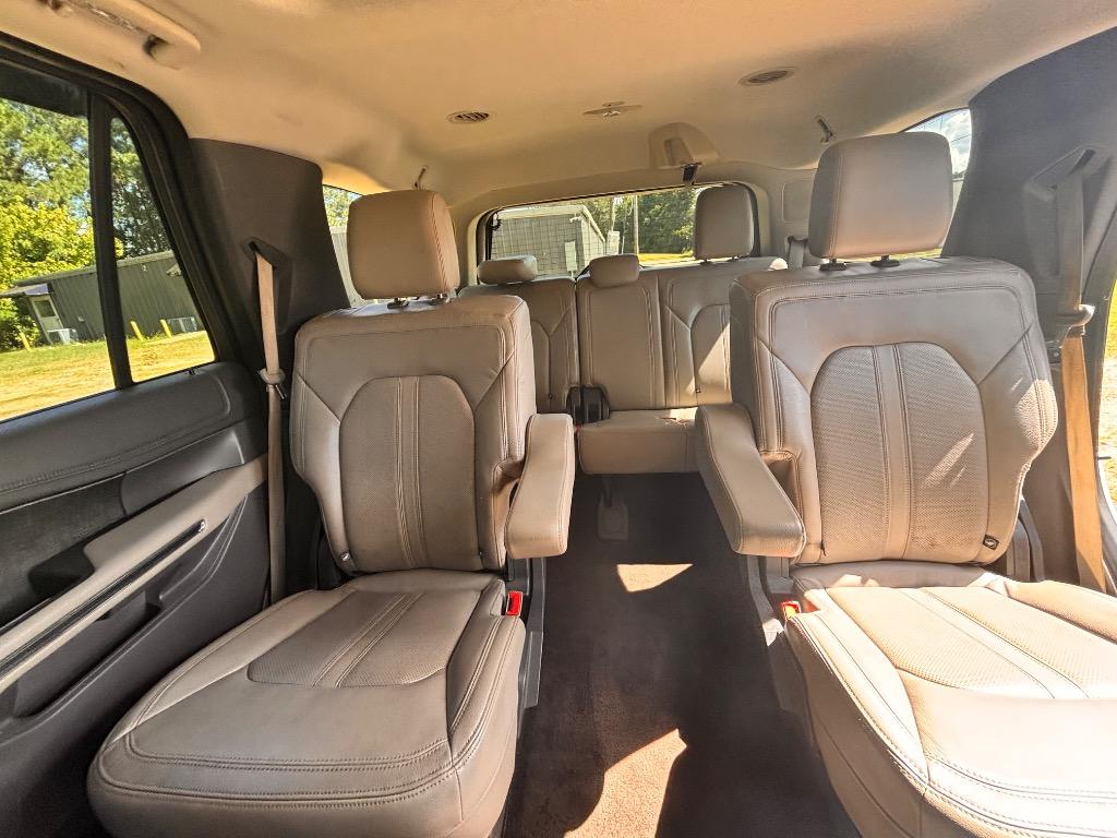 2018 Ford Expedition - $22,800