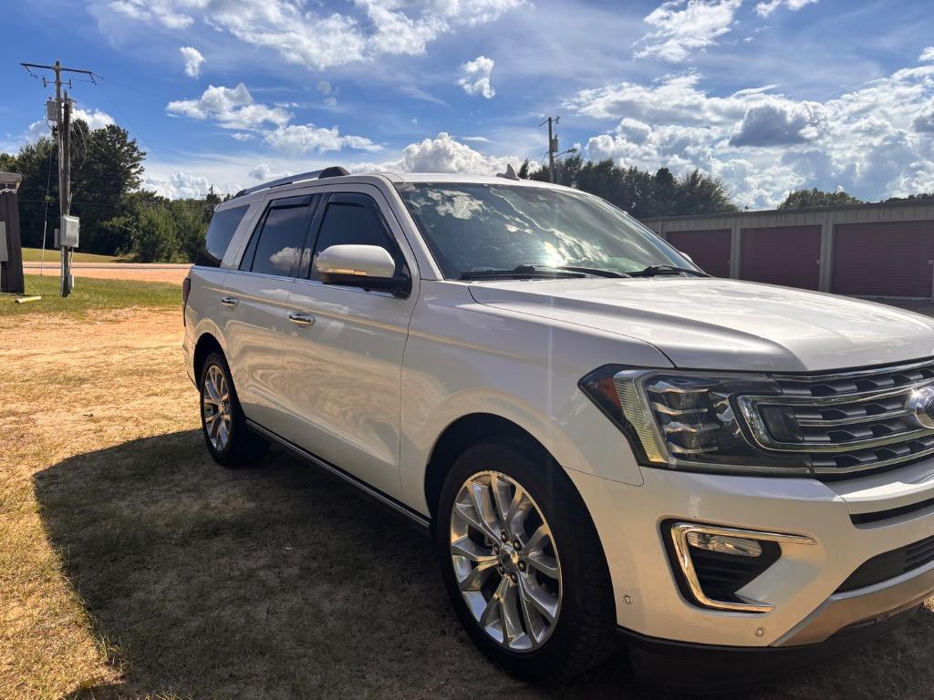 2018 Ford Expedition - $22,800