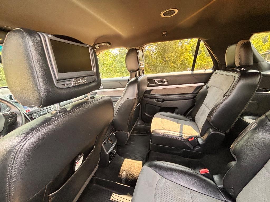 2017 Ford Explorer - $15,900