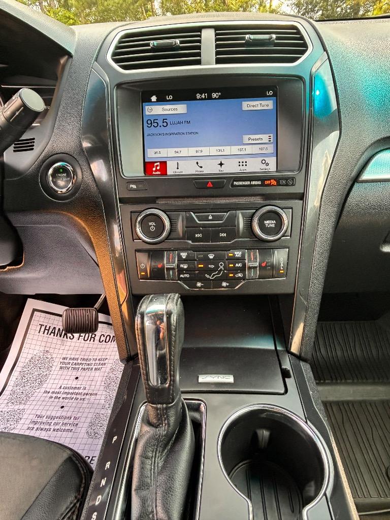 2017 Ford Explorer - $15,900