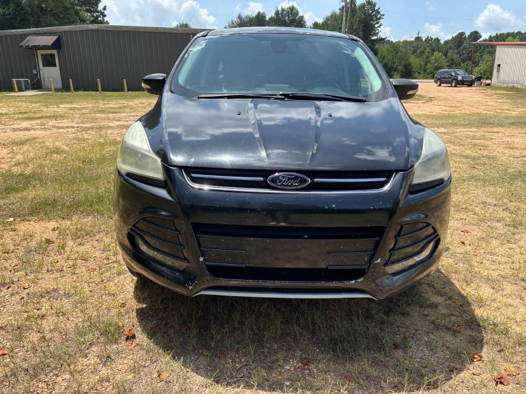 2013 Ford Escape - $8,700