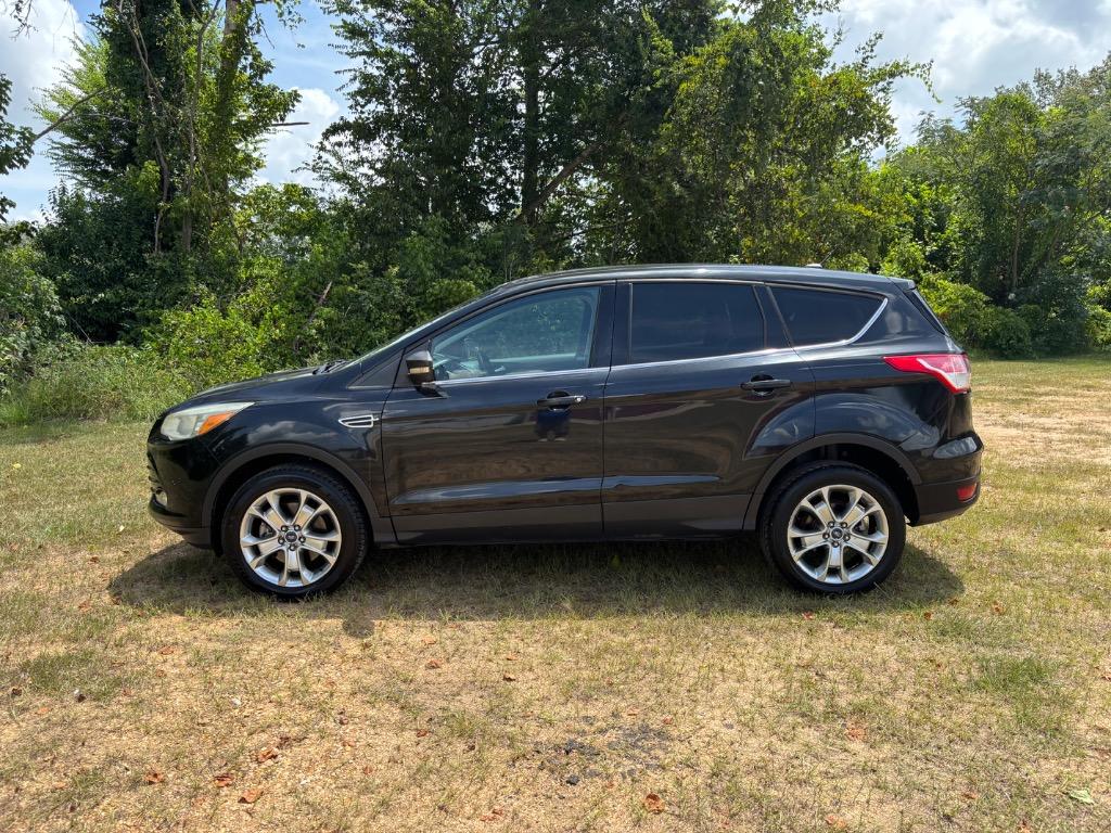2013 Ford Escape - $8,700