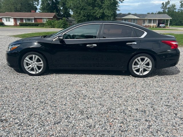 2017 Nissan Altima SL