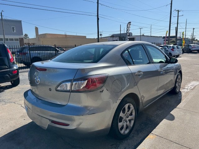 2012 Mazda Mazda3 i Sport photo