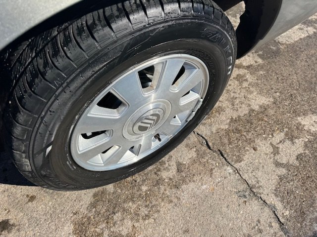 2004 Mercury Grand Marquis LS Premium photo