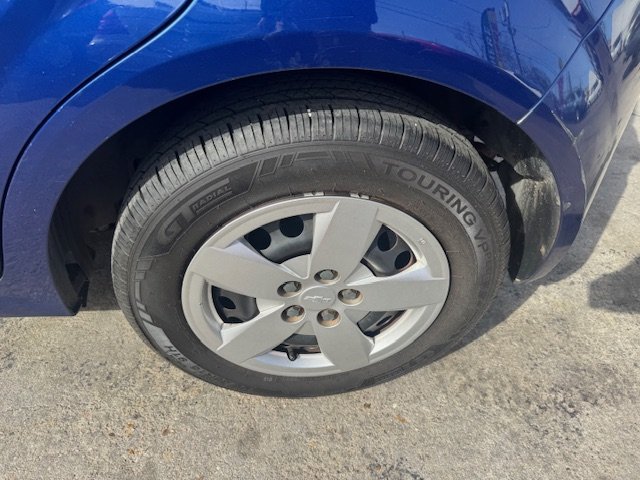 2013 Chevrolet Sonic LS Auto photo