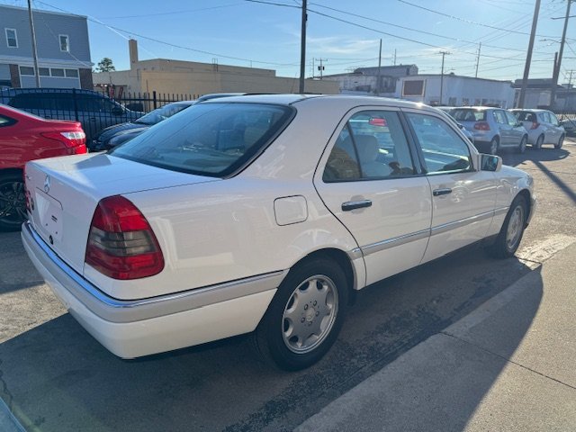 1995 Mercedes-Benz C-Class C220 photo