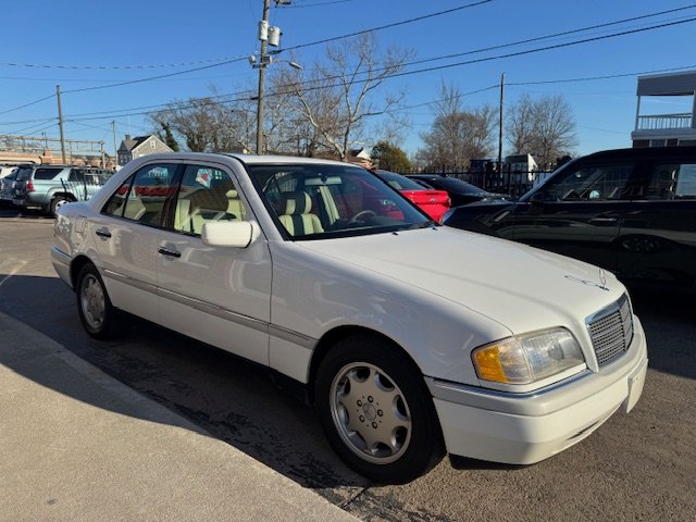 1995 Mercedes-Benz C-Class C220 photo