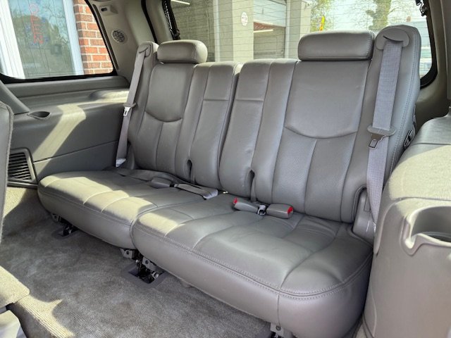2005 Cadillac Escalade photo