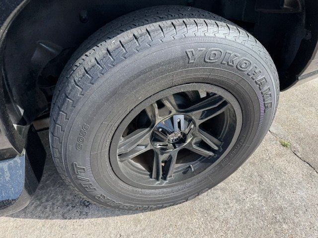 2005 Cadillac Escalade photo