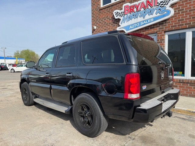 2005 Cadillac Escalade photo