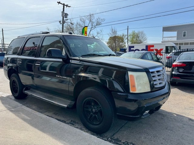 2005 Cadillac Escalade photo