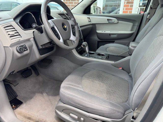 2012 Chevrolet Traverse LT photo