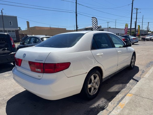 2005 Honda Accord LX photo
