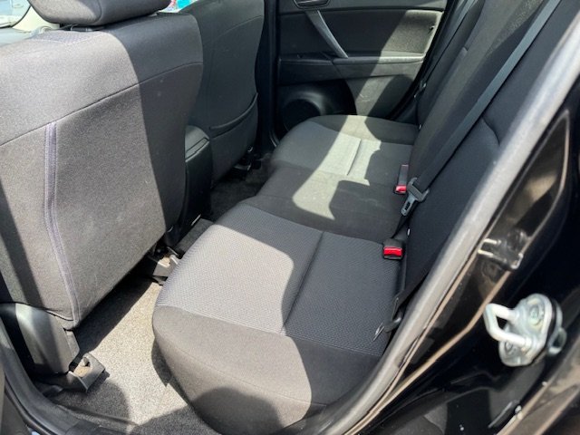 2011 Mazda Mazda3 i Sport photo