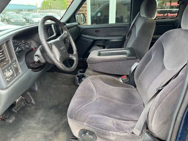 2002 GMC Sierra 1500 SL photo