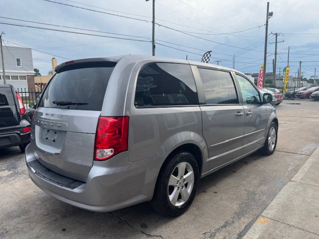 2013 Dodge Grand Caravan SE photo