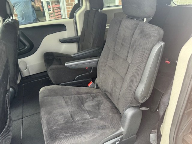 2013 Dodge Grand Caravan SE photo