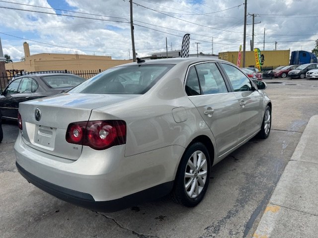 2010 Volkswagen Jetta SE PZEV photo
