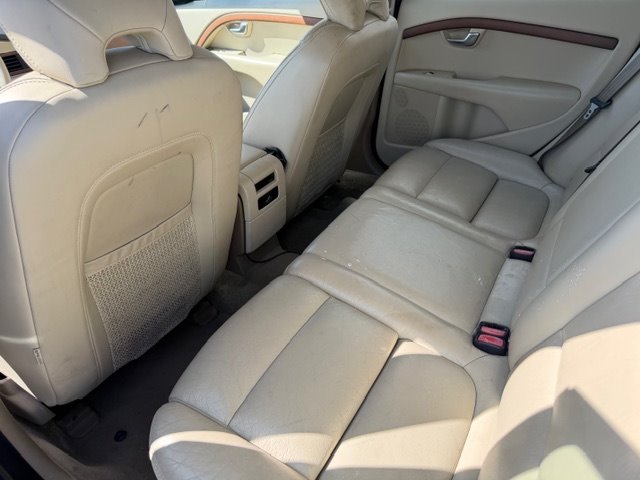 2010 Volvo C70 - $7,495