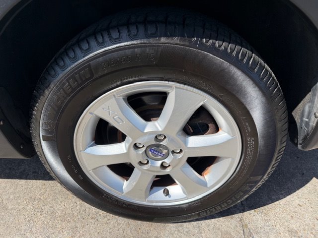 2010 Volvo C70 - $7,495
