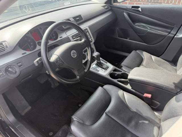 2008 Volkswagen Passat - $2,495