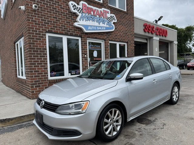2012 Volkswagen Jetta - $7,395