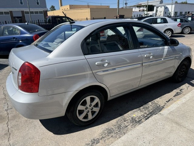 2009 Hyundai Accent - $5,995