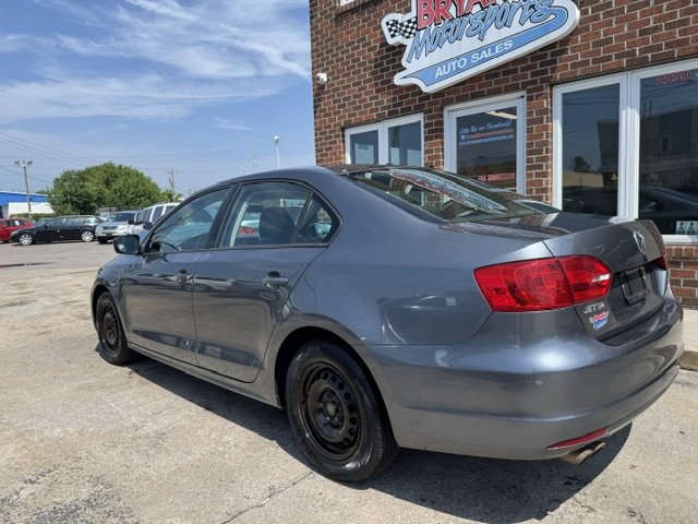 2013 Volkswagen Jetta - $7,395