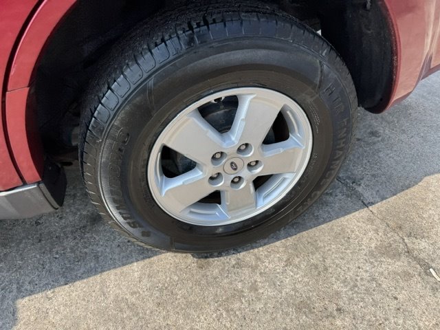 2008 Ford Escape - $6,995