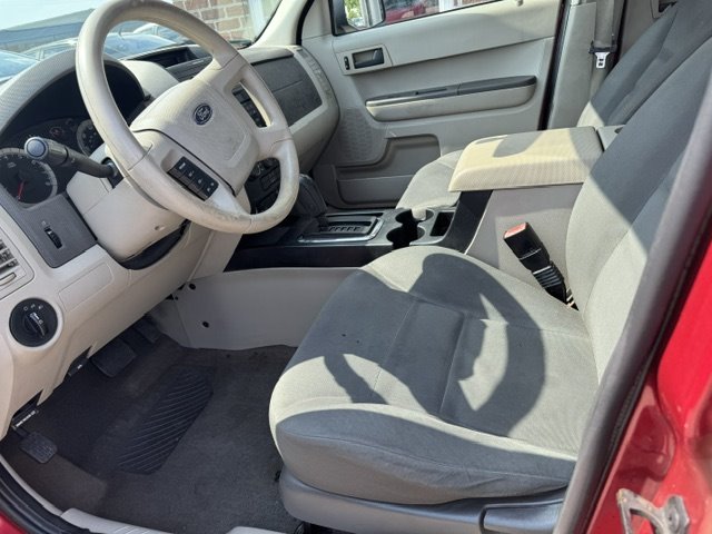 2008 Ford Escape - $6,995