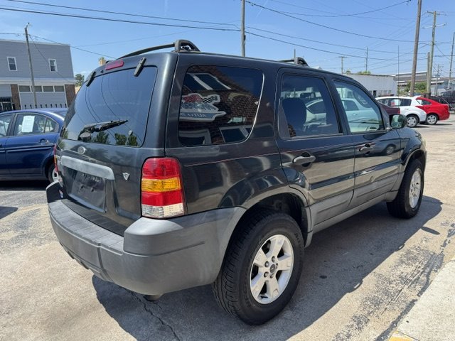 2005 Ford Escape - $1,750