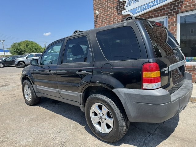 2005 Ford Escape - $1,750
