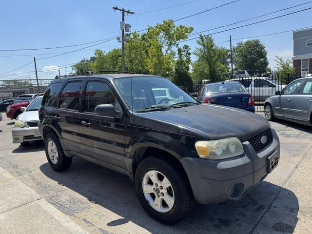 2005 Ford Escape - $1,750