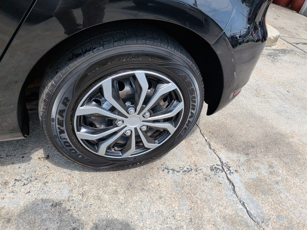2012 Volkswagen Golf - $6,995