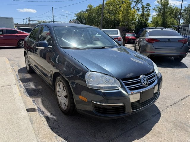 2010 Volkswagen Jetta - $7,395