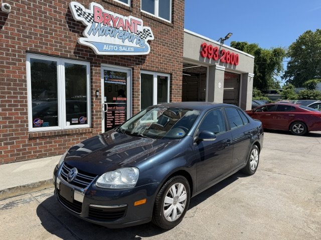 2010 Volkswagen Jetta - $7,395