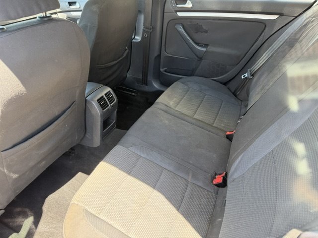 2010 Volkswagen Jetta - $7,395