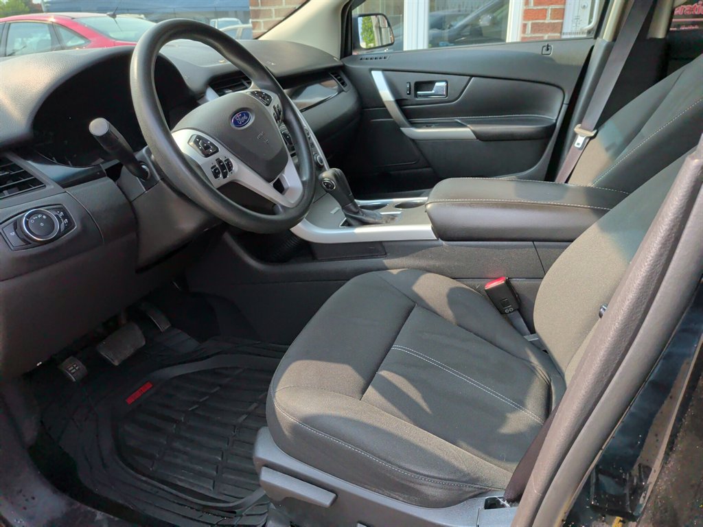 2013 Ford Edge - $8,395