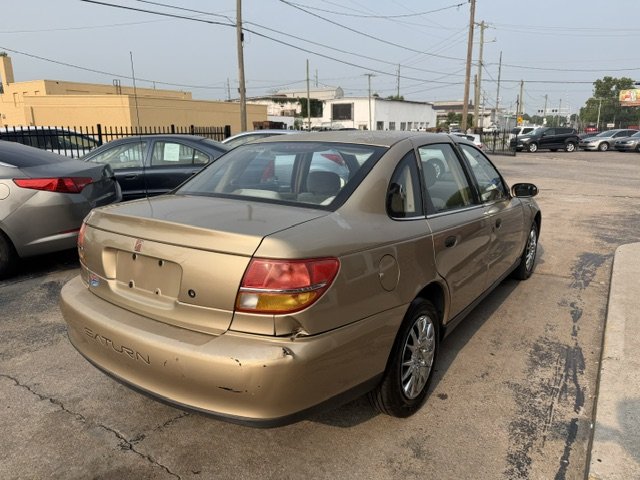 2000 Saturn L-Series - $2,195